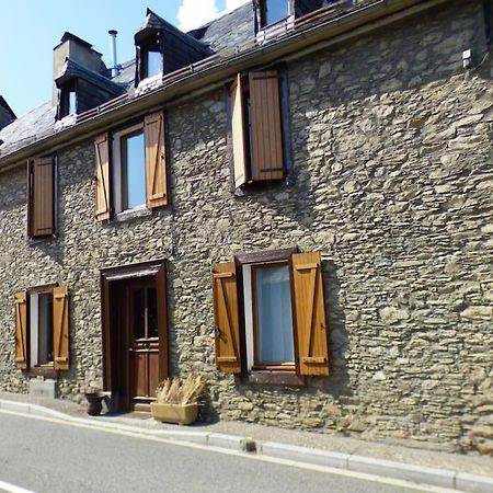Maison Familiale Pour 8 Saint-Aventin Bagian luar foto