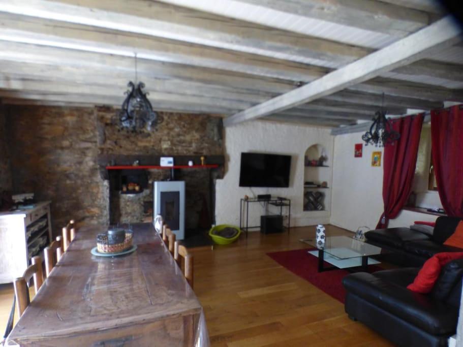 Maison Familiale Pour 8 Saint-Aventin Bagian luar foto